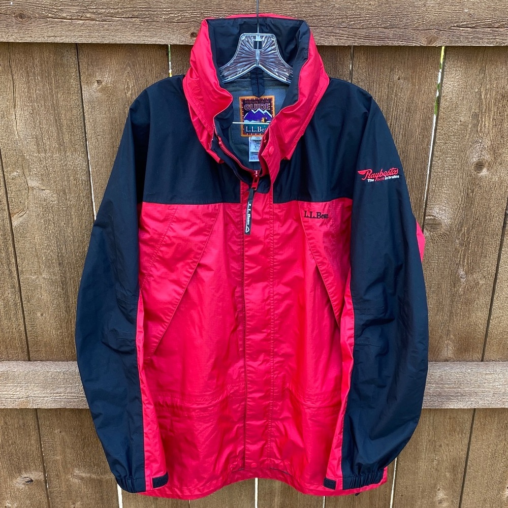 L.L. Bean Red & Black Gore Tex Stowable Rain Jacket w/ hood “Raybestos” detail